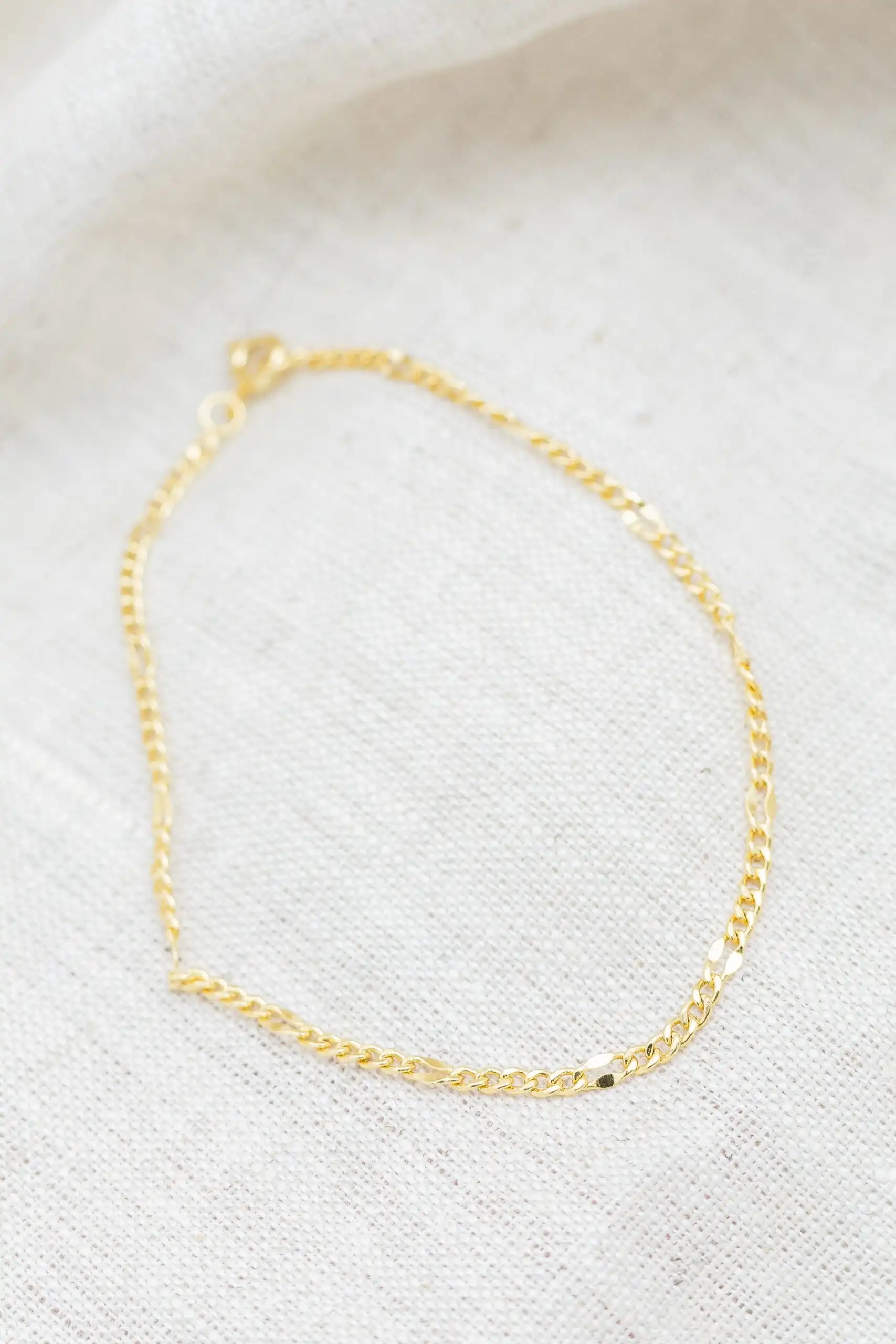 Pulseira Elos Batida Banhada em Ouro 18k