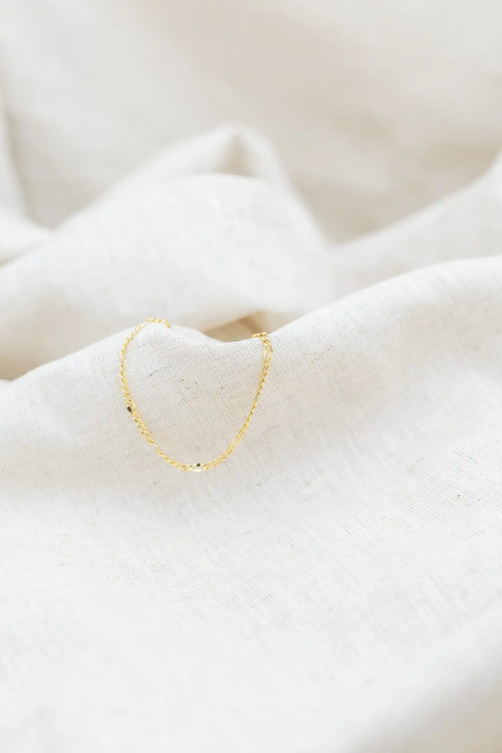 Pulseira Elos Batida Banhada em Ouro 18k - Imagem 4