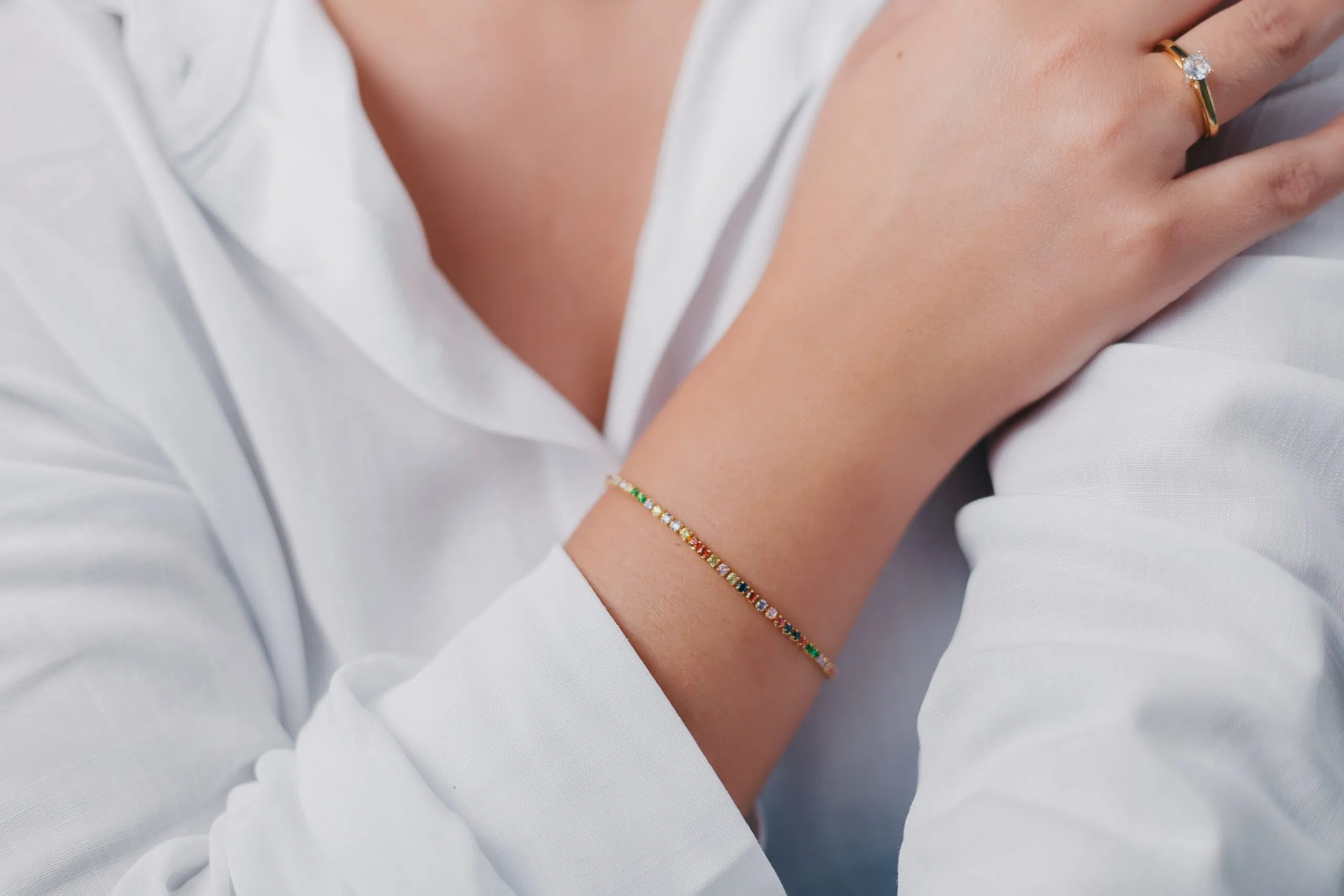 Pulseira com Zircônias Color Banhada em Ouro 18k - Imagem 5