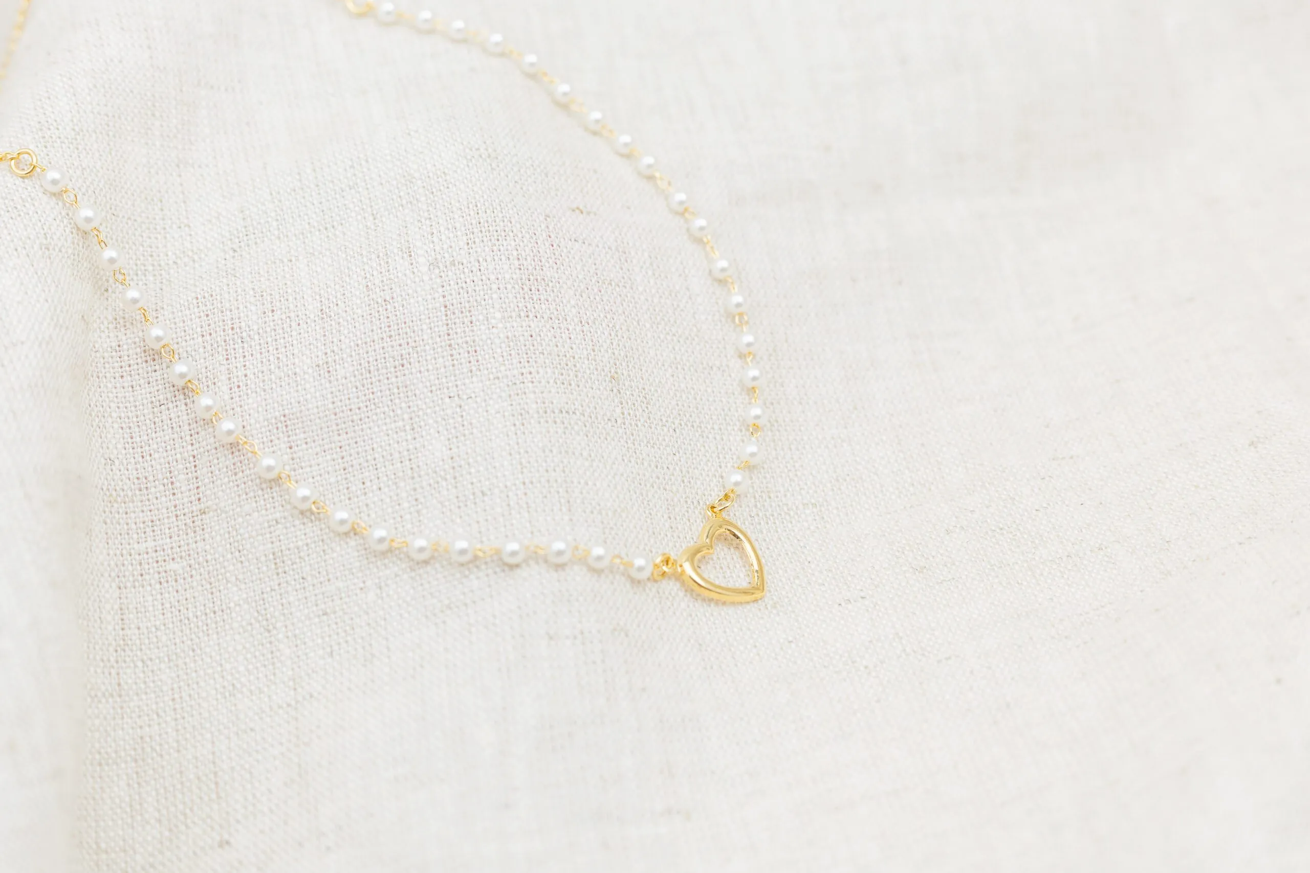 Choker Pérolas e Coração Banhado em Ouro 18k - Imagem 3