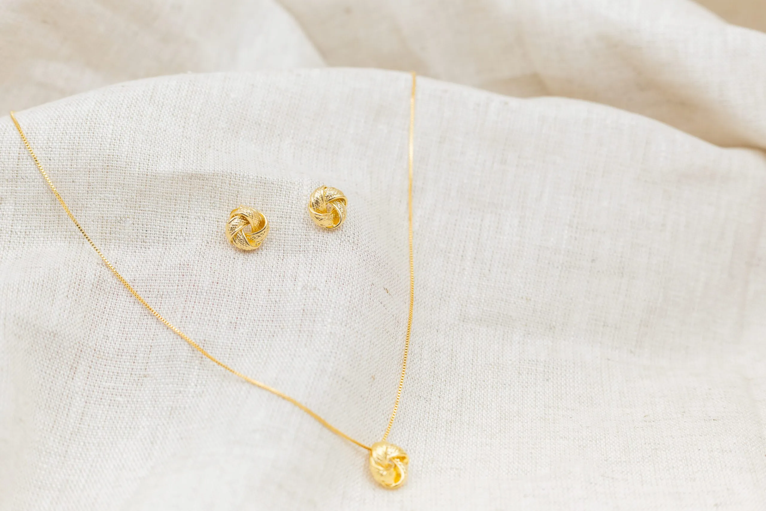 Conjunto Redondo Entrelaçado Banhado em Ouro 18k - Imagem 3