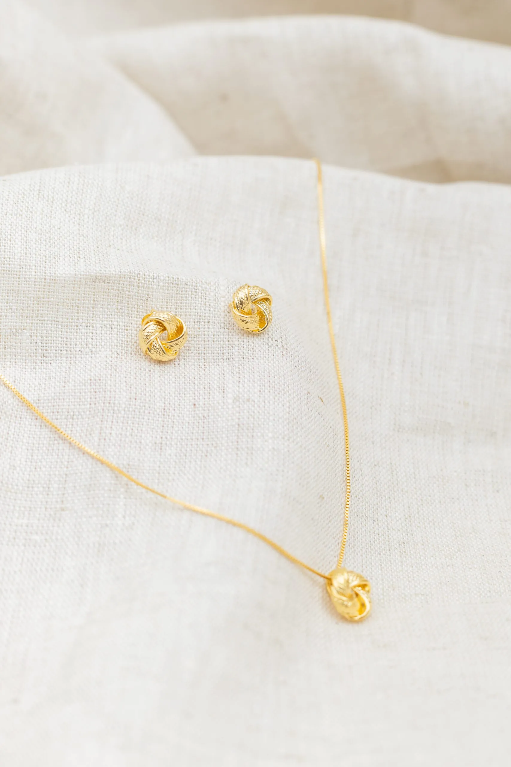 Conjunto Redondo Entrelaçado Banhado em Ouro 18k - Imagem 4