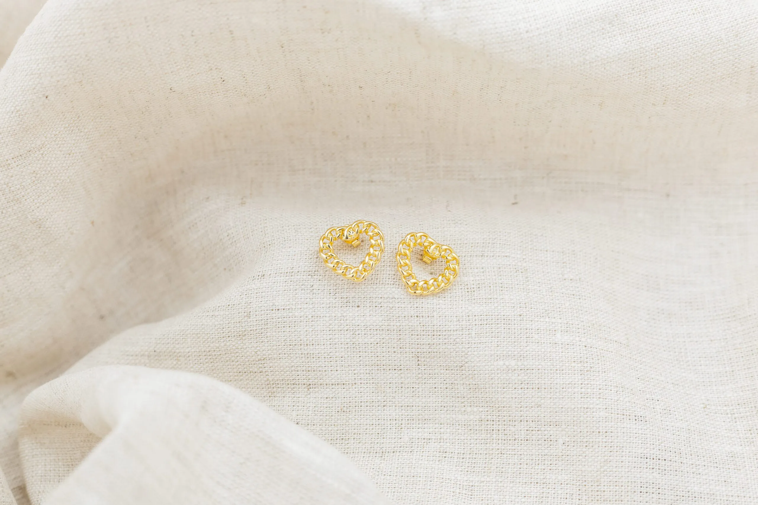 Brinco Elos Coração Banhado em Ouro 18k - Imagem 3