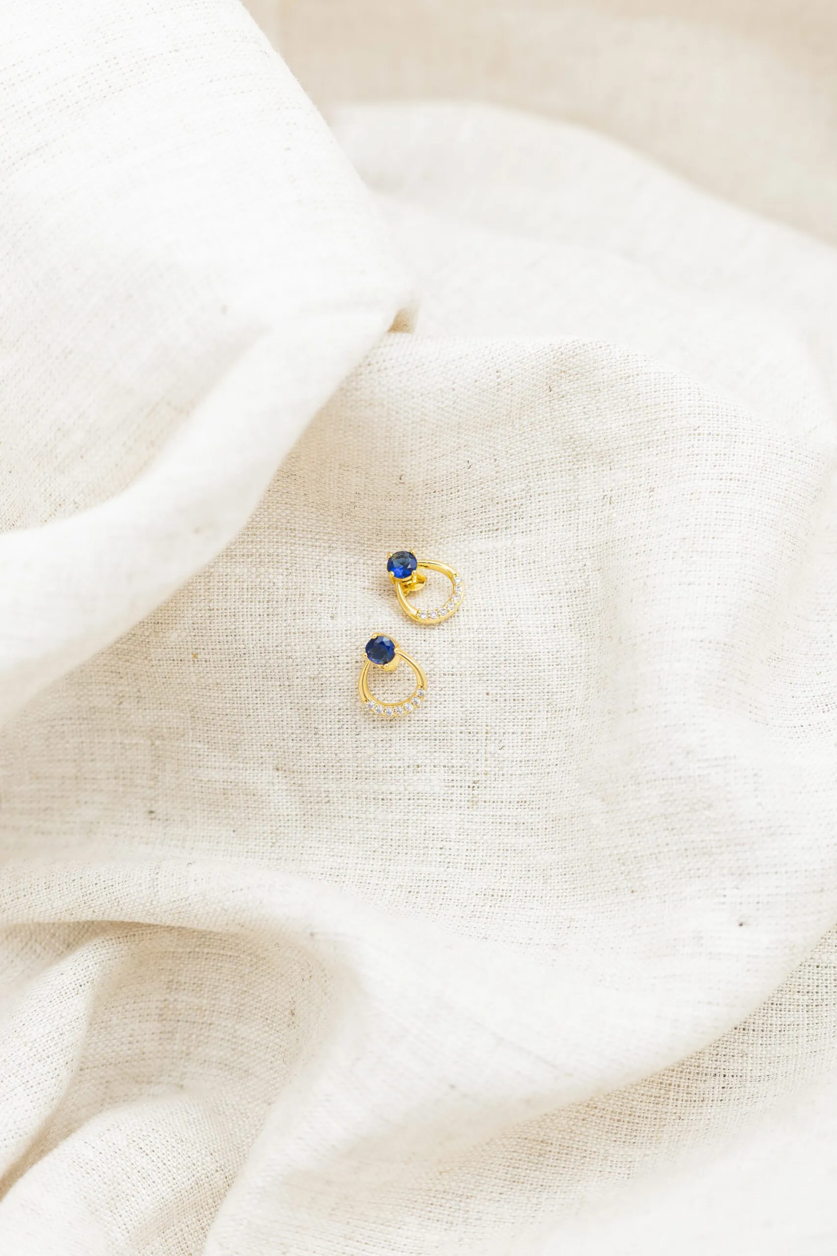 Brinco Gota Azul Banhado em Ouro 18k - Imagem 2